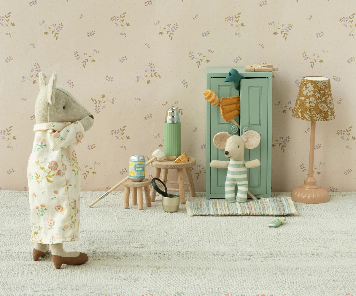 Mouse Closet - Soft Blue