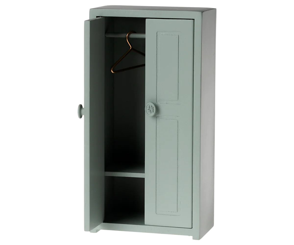 Mouse Closet - Soft Blue