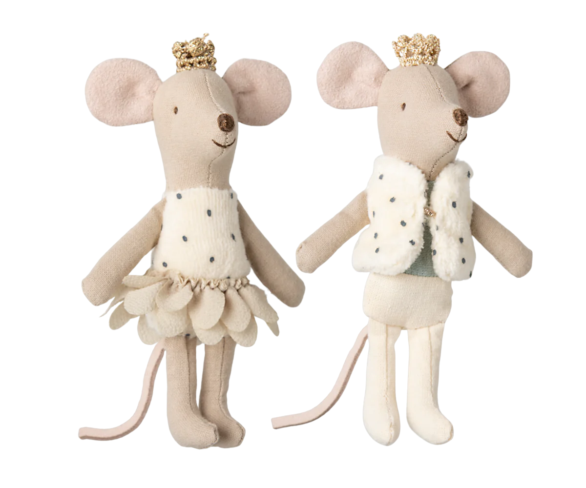 Royal Twin Mice in Matchbox