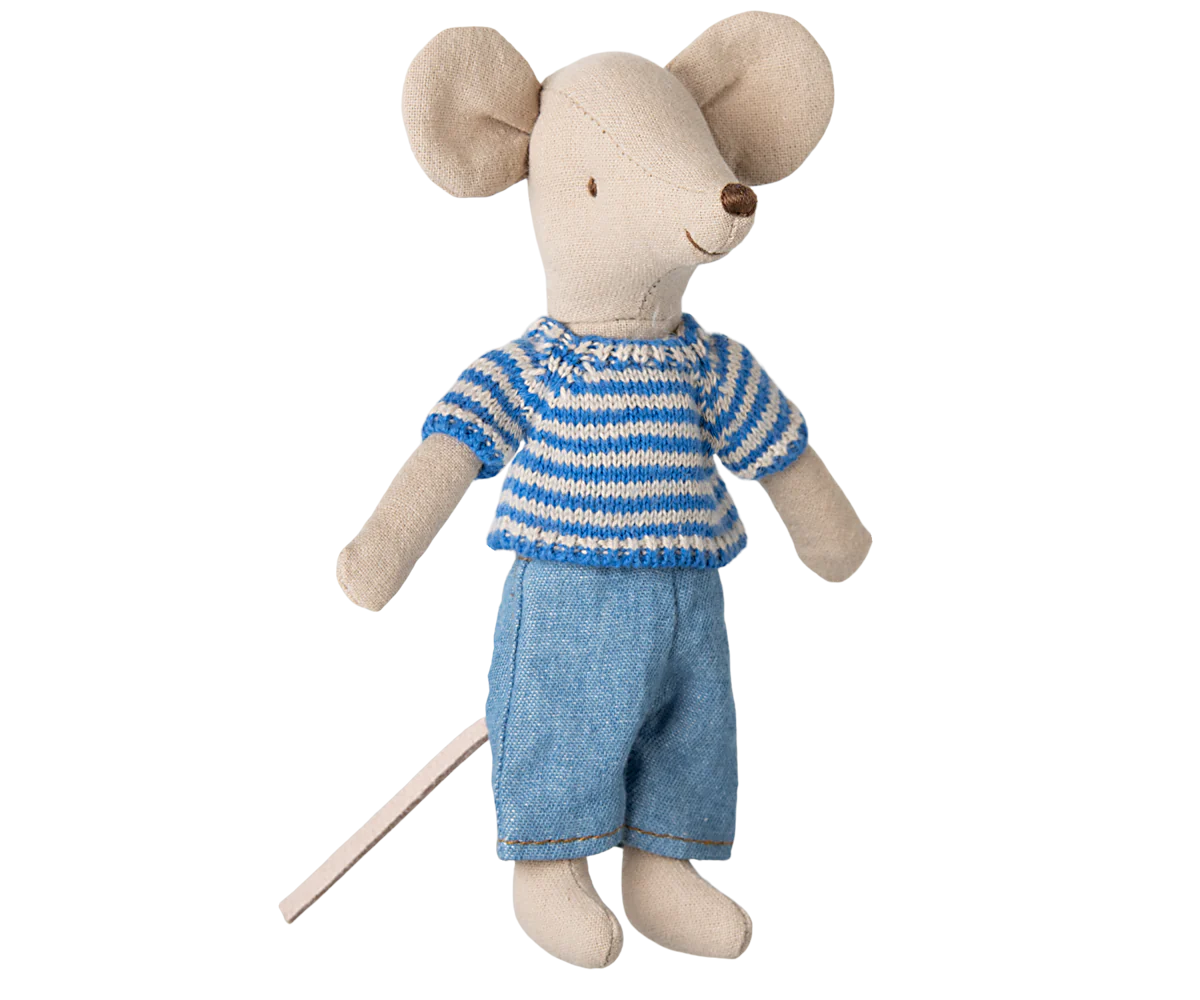 Knitted Sweater and Pants Outfit - Big Brother Mouse