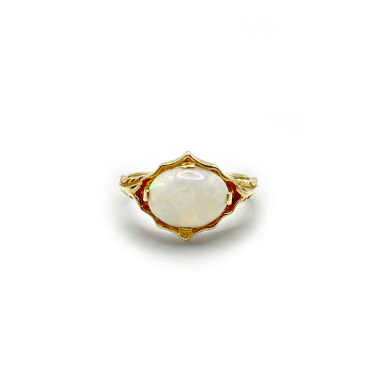 Vintage Opal Ring - 9ct Yellow Gold - Sz 5.25