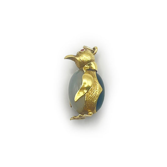 Vintage Onyx + Chalcedony Penguin Charm - 18ct Yellow Gold