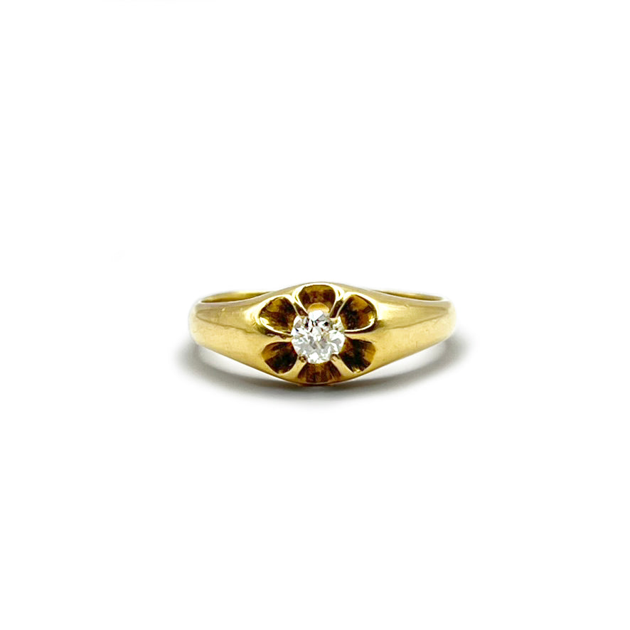 Vintage Diamond Belcher Ring - 18ct Yellow Gold - Sz. 8.25