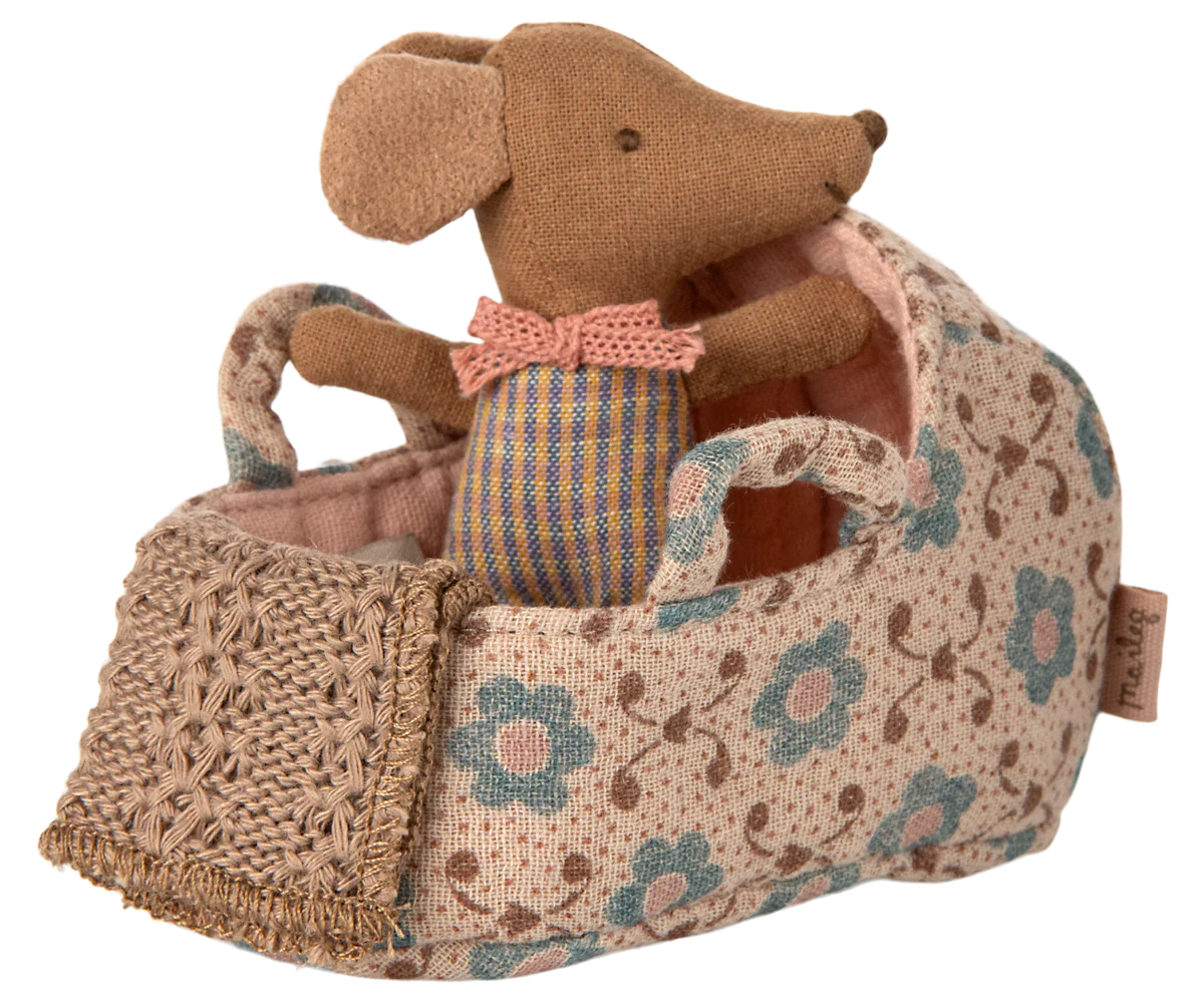 Pre-Order: Late November - Carry Cot for Baby Mouse - Rose
