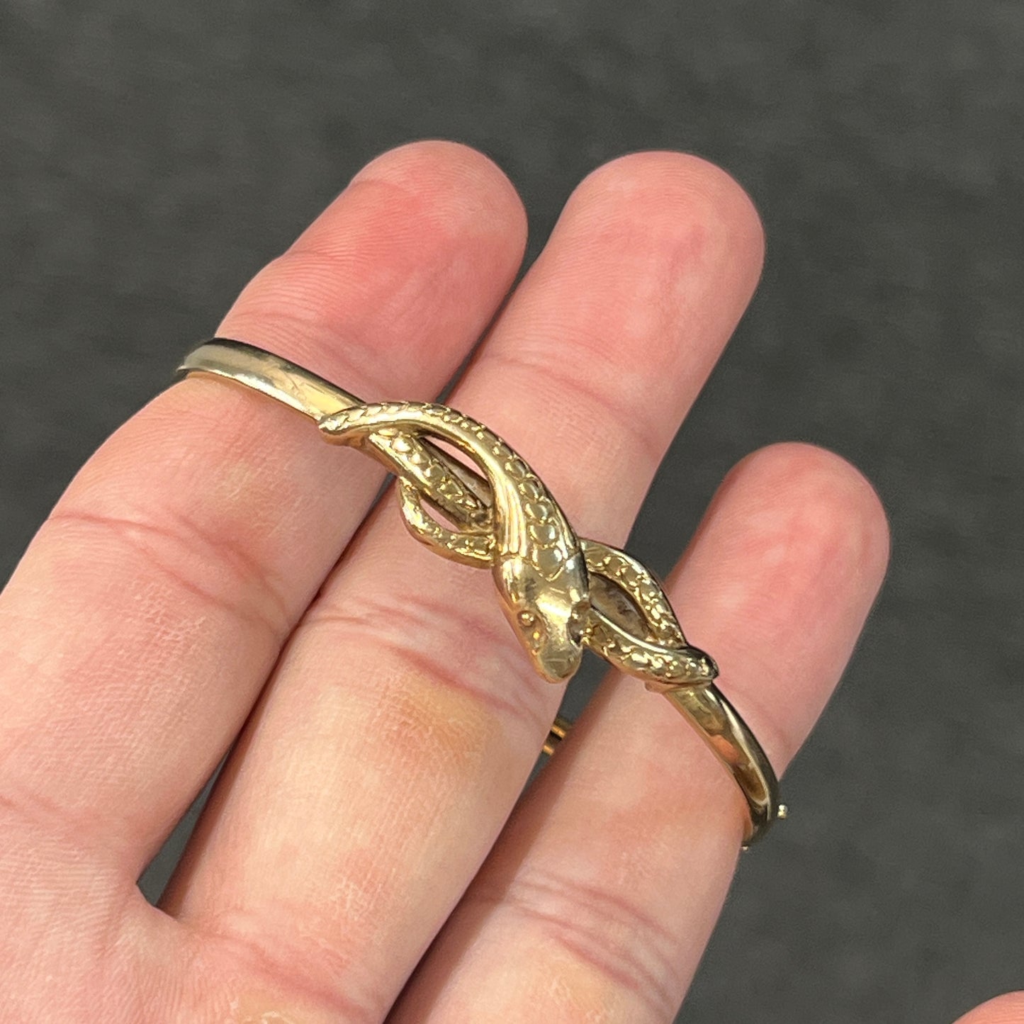 Vintage 9ct Yellow Gold Snake Bangle - 7"