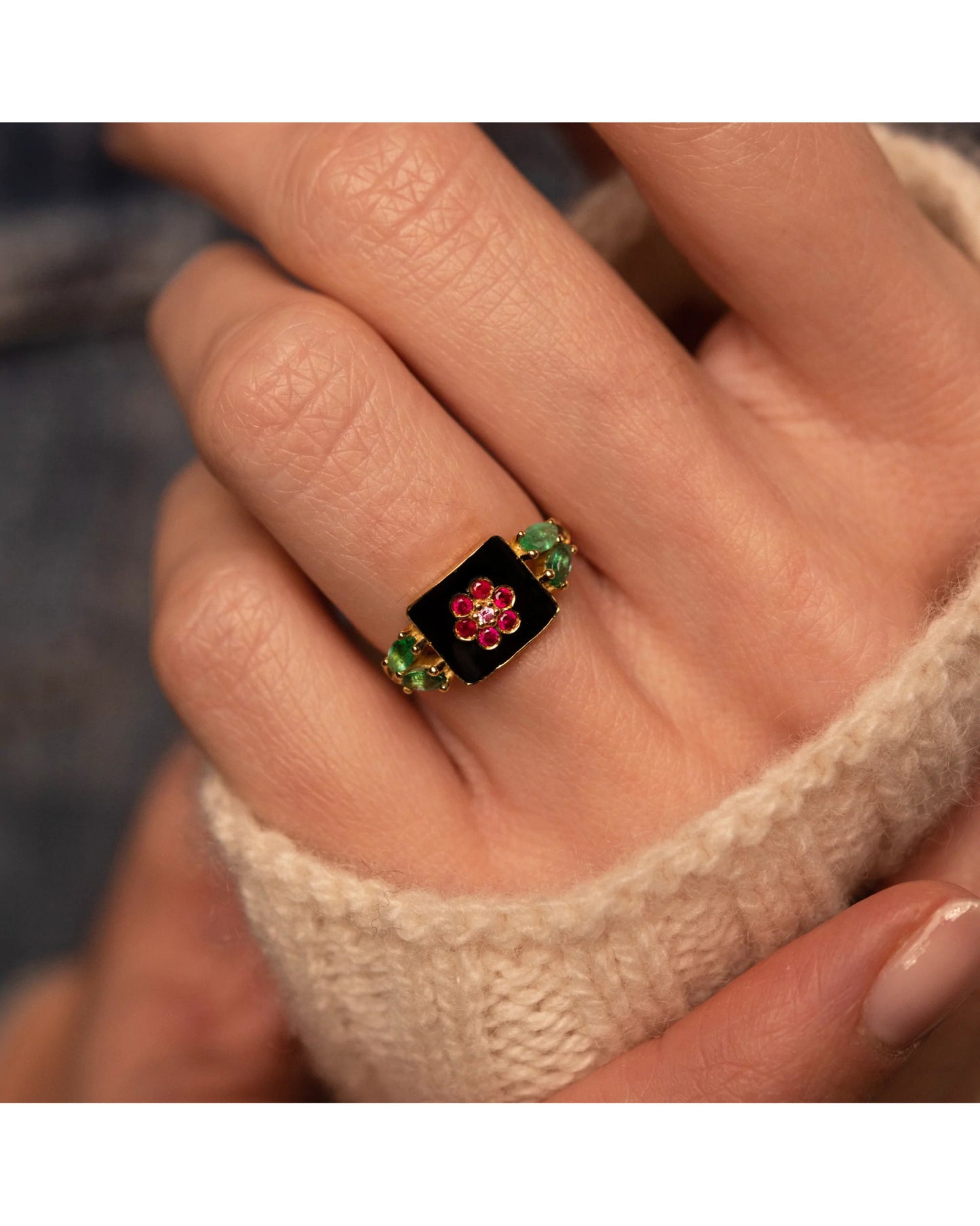 Flora Ring - Black