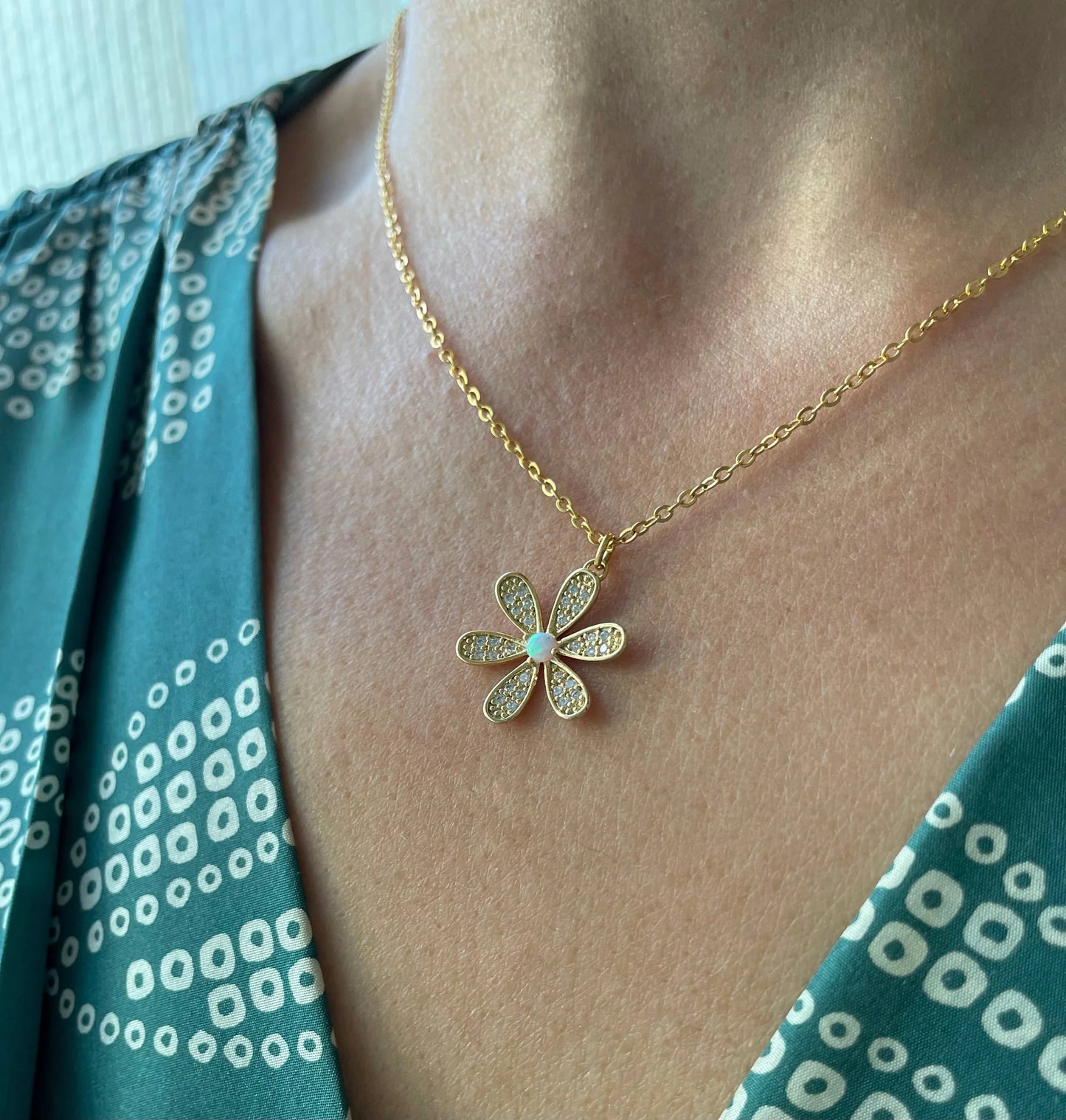 Pary Pendant Necklace - Gold