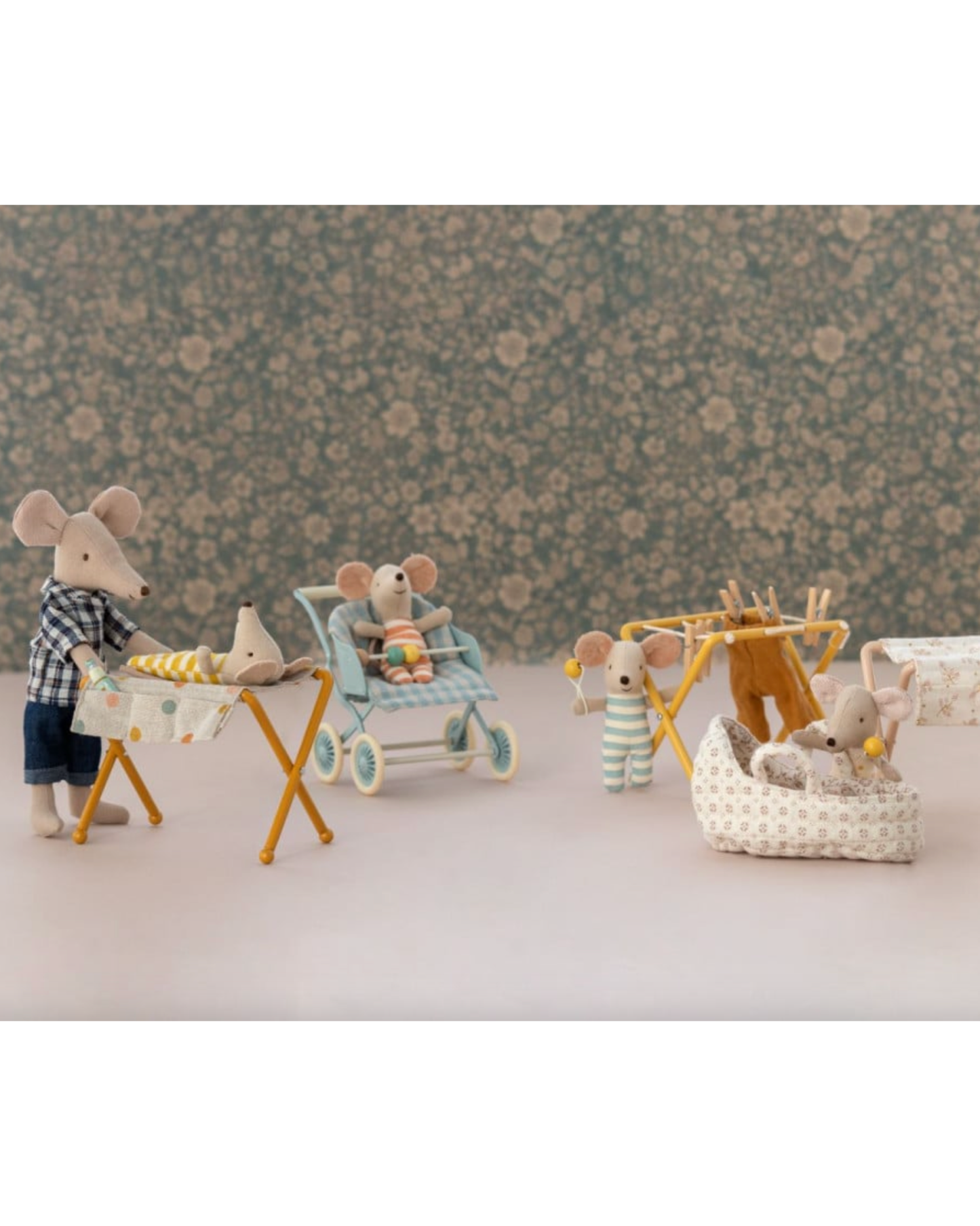 Baby Mouse Nursery Table - Ochre