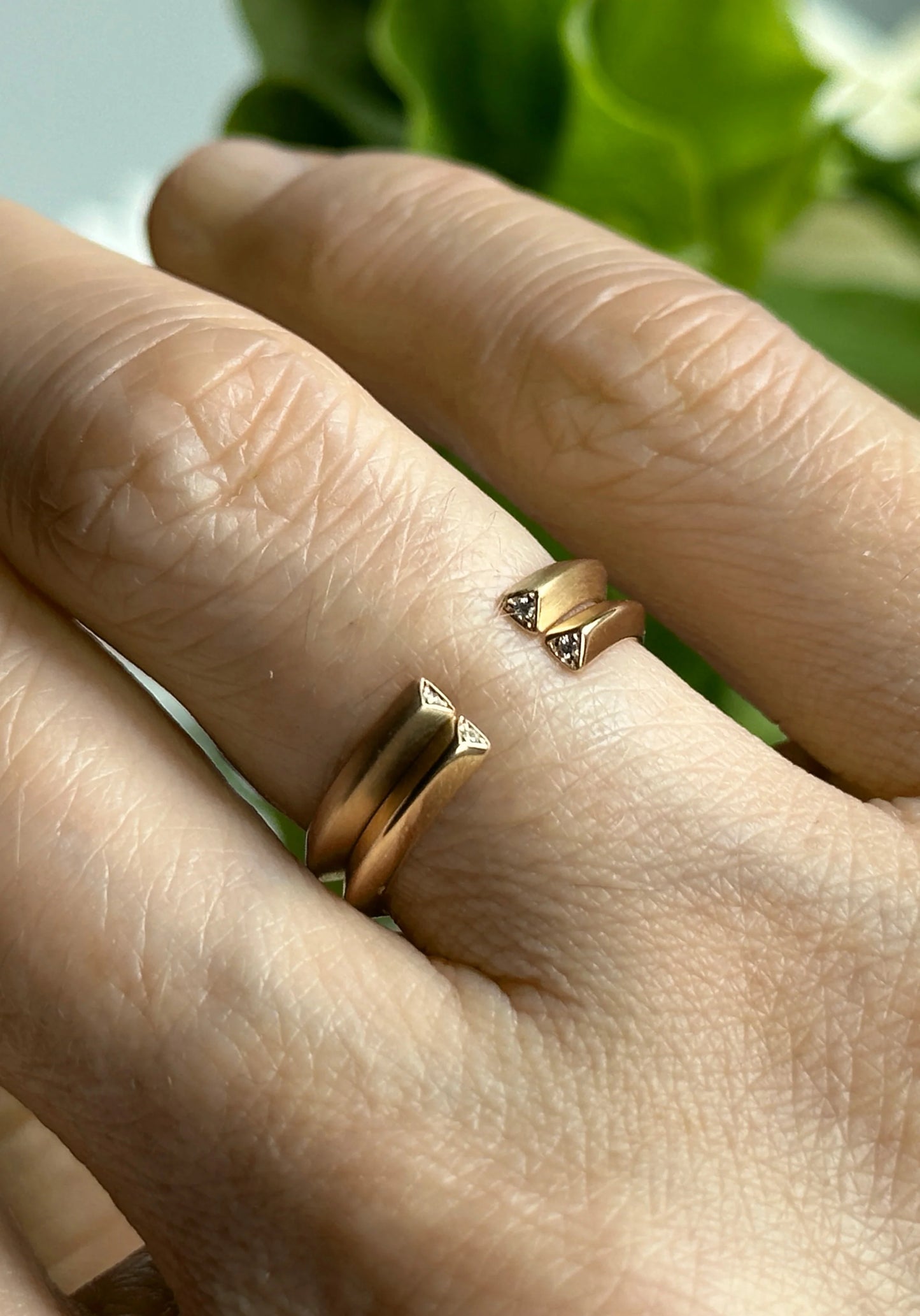 Slice Brushed Small Triangle Diamond Ring