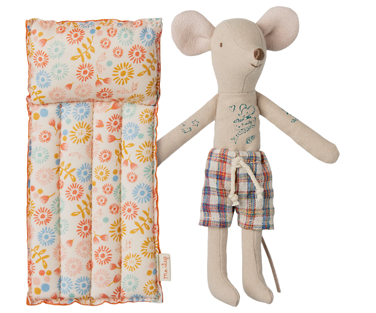 Dad Beach Mouse with Floral Air Mattress