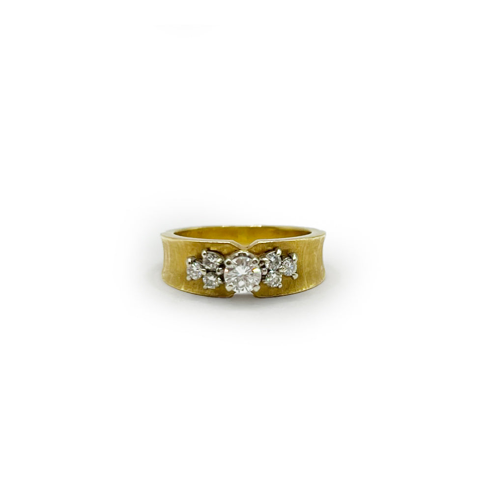 Vintage Diamond + Venetian Finish 18K Yellow Gold Ring - Size 4