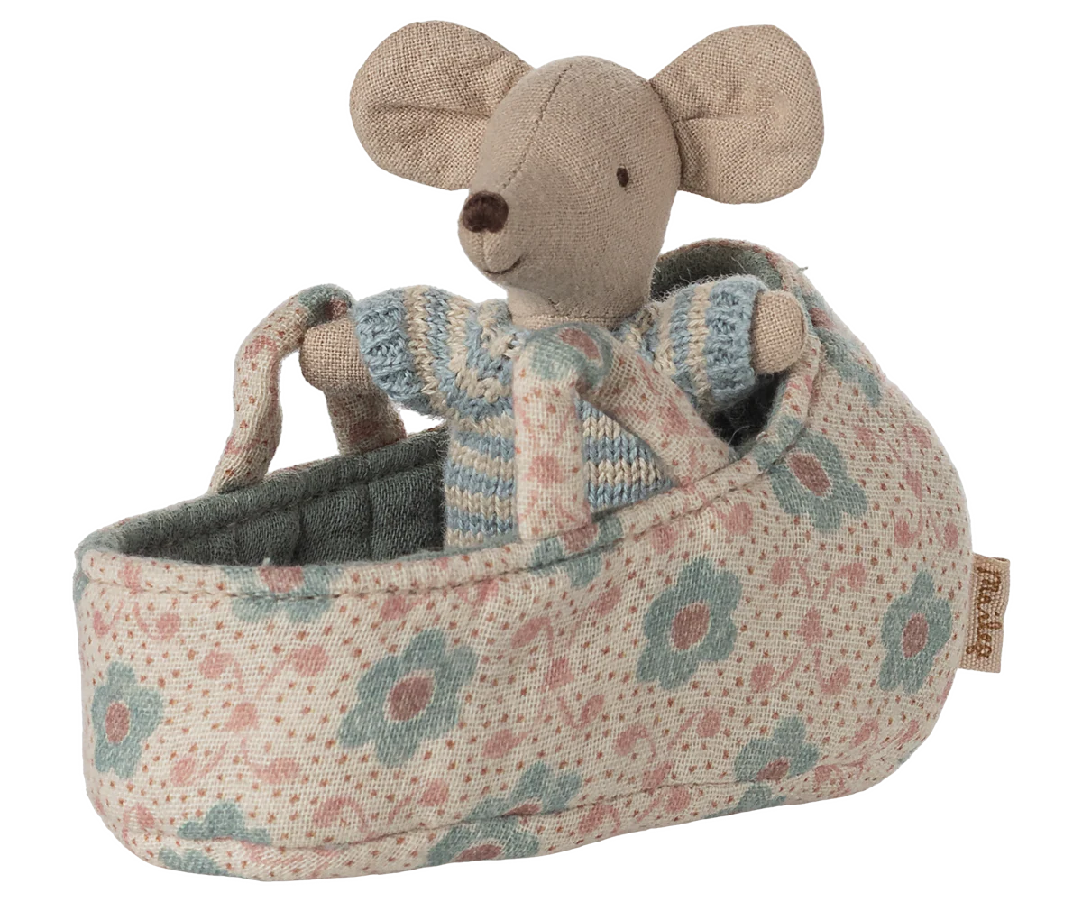 Pre-Order: Mid September - Baby Mouse in Carry Cot - Blue