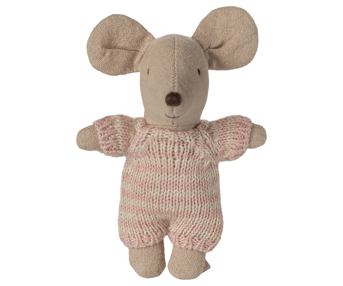 Pre-Order: Mid September - Baby Mouse in Carry Cot - Rose