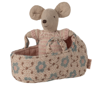 Pre-Order: Mid September - Baby Mouse in Carry Cot - Rose