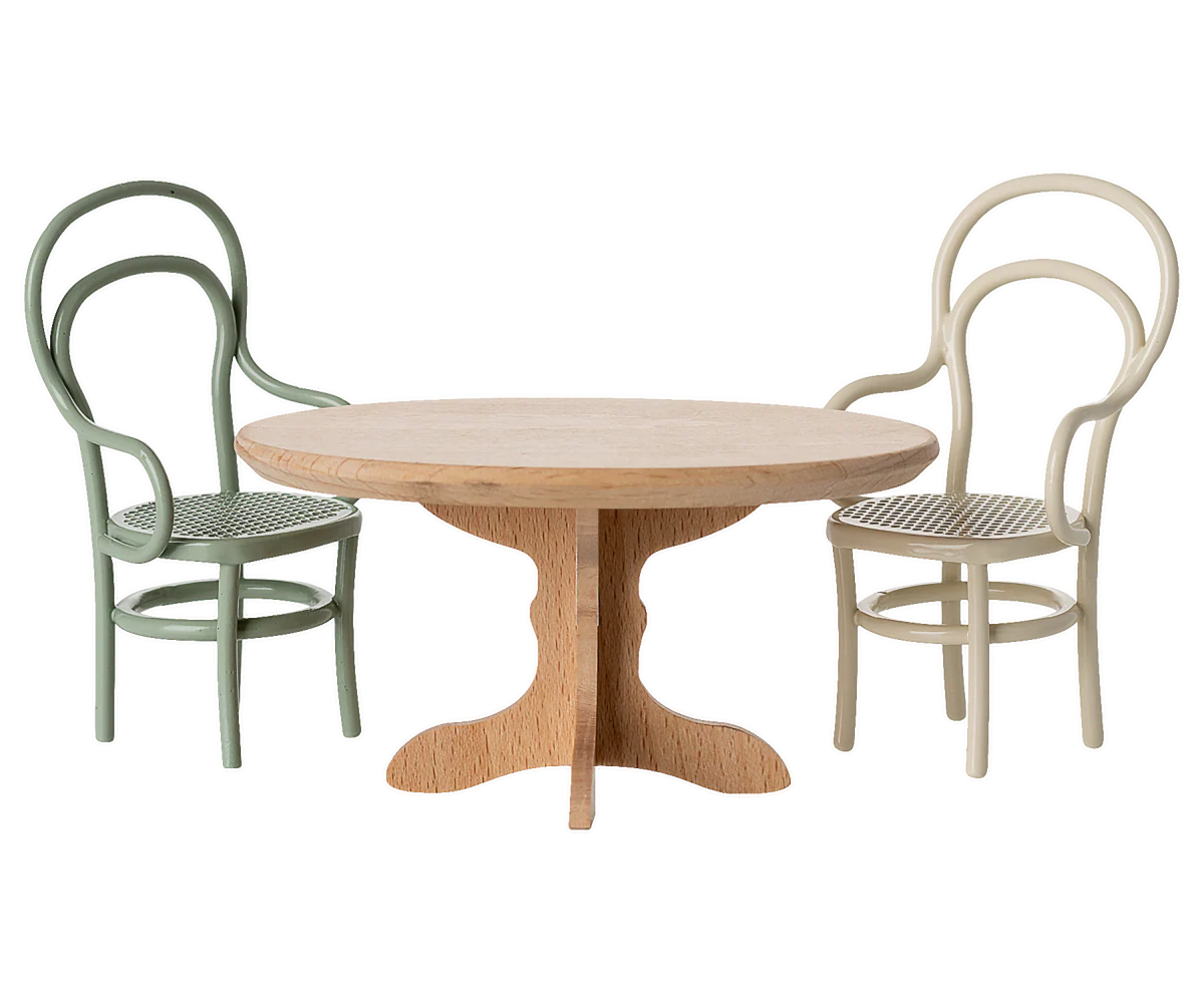 Pre-Order: Late October - Mouse Oval Dining Table - Natural