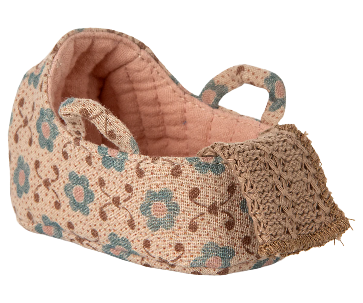 Pre-Order: Late November - Carry Cot for Baby Mouse - Rose