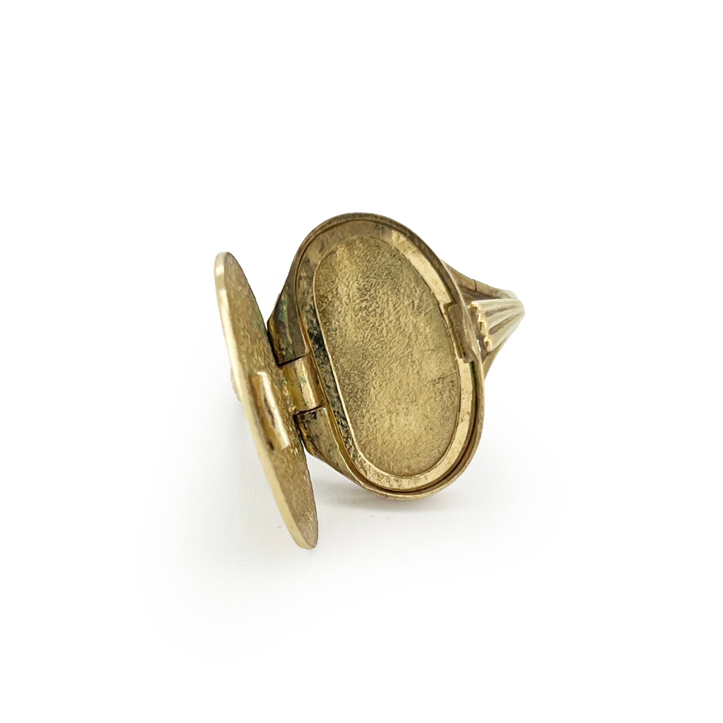 Vintage 9ct Yellow Gold Engraved Locket Ring - Sz. 8.75