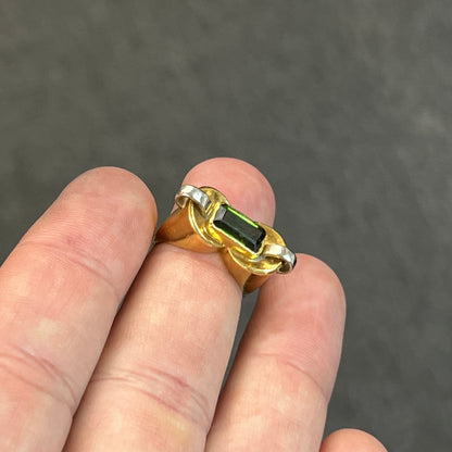 Vintage Art Deco Green Tourmaline + 18ct Yellow Gold Tank Ring - Sz. 6.25