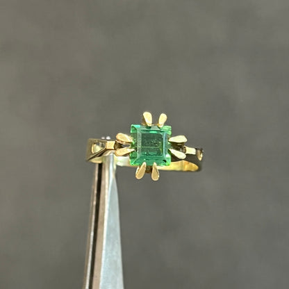 Vintage Retro Green Tourmaline + 14ct Yellow Gold Ring - Sz. 7