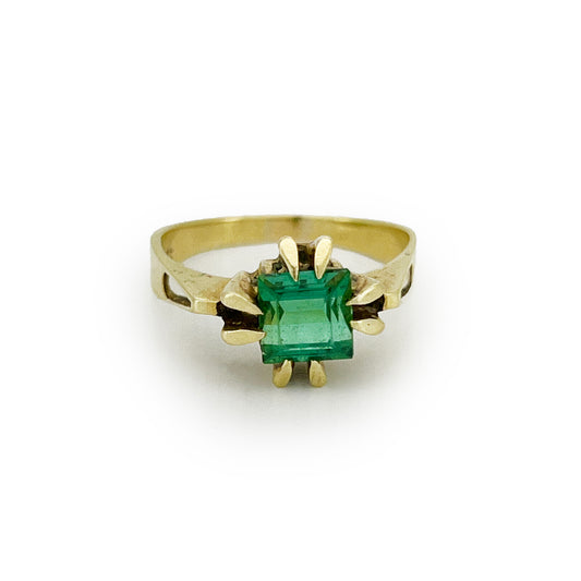 Vintage Retro Green Tourmaline + 14ct Yellow Gold Ring - Sz. 7
