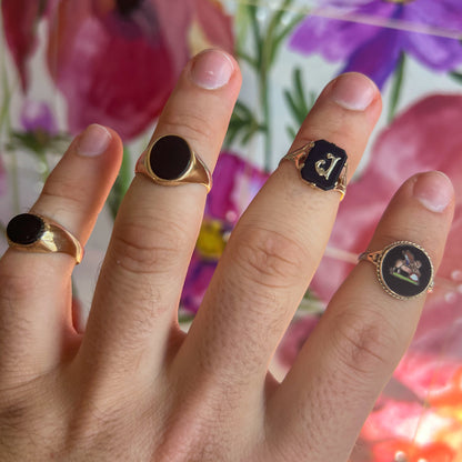 Vintage Wide Onyx Oval Signet Ring - 9ct Yellow Gold - Sz. 6.5