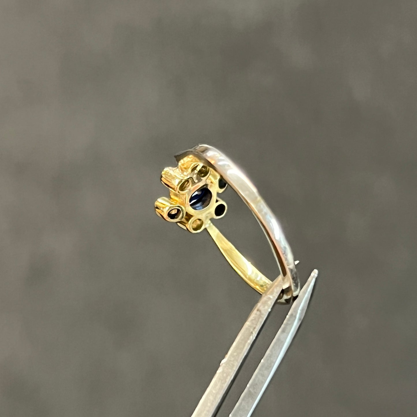 Vintage Art Deco Blue Sapphire + Diamond + 18ct White Gold Daisy Ring - Sz. 4.75