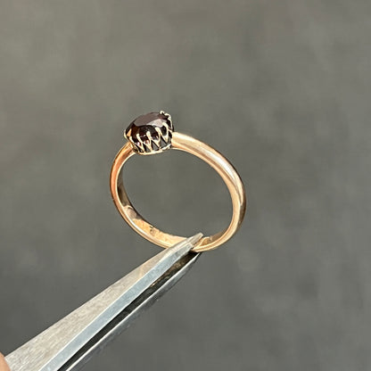 Vintage Garnet + 9ct Rose Gold Solitaire Ring - Sz. 6.75