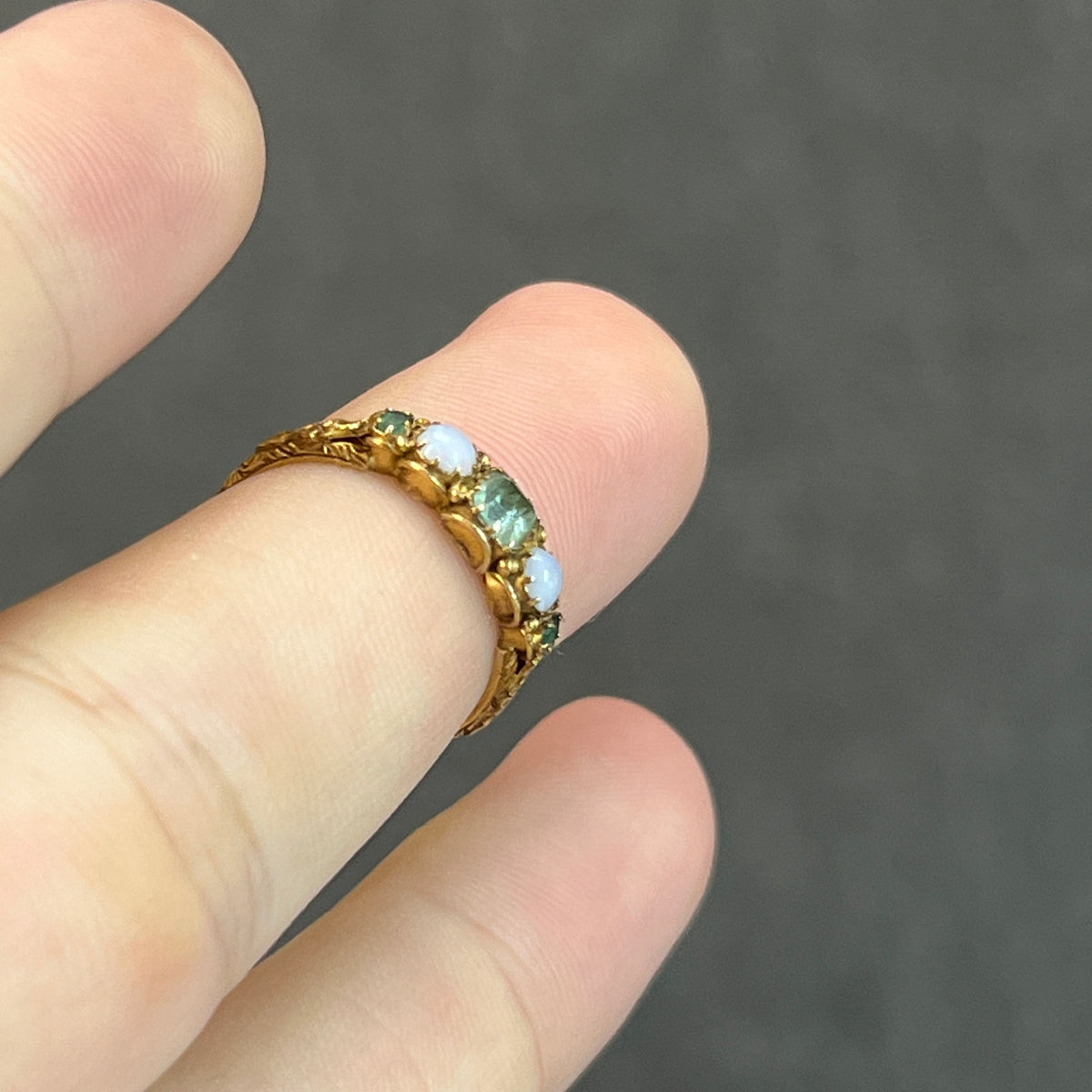 Antique Victorian Green Chrysoprase + Opal + 18ct Yellow Gold Ring - Sz. 6.75