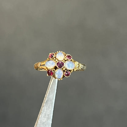 Antique Georgian Moonstone + Ruby + 12ct Yellow Gold Ring - Sz. 6.75