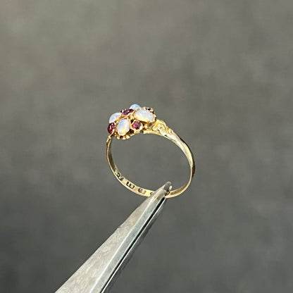 Antique Georgian Moonstone + Ruby + 12ct Yellow Gold Ring - Sz. 6.75