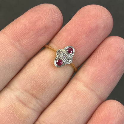 Vintage Art Deco Ruby + Diamond + 18ct Yellow Gold Ring - Sz. 6.5