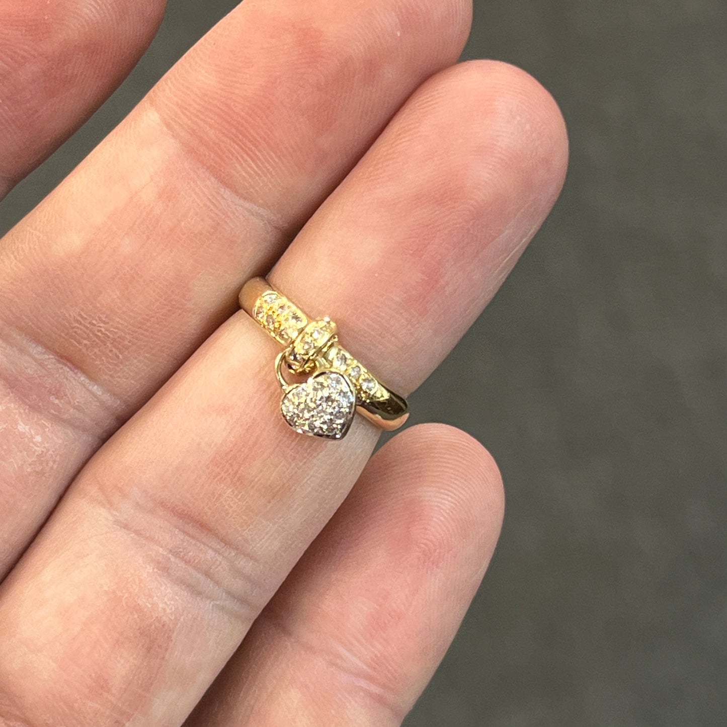 Vintage Diamond + 18k Yellow Gold Heart Dangle Charm Ring - Sz. 5.75