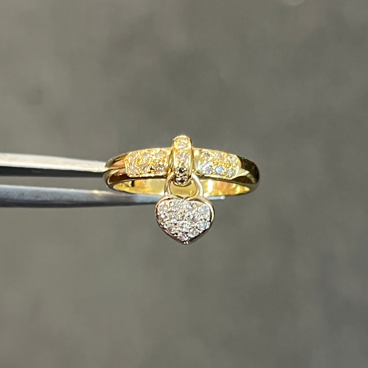 Vintage Diamond + 18k Yellow Gold Heart Dangle Charm Ring - Sz. 5.75