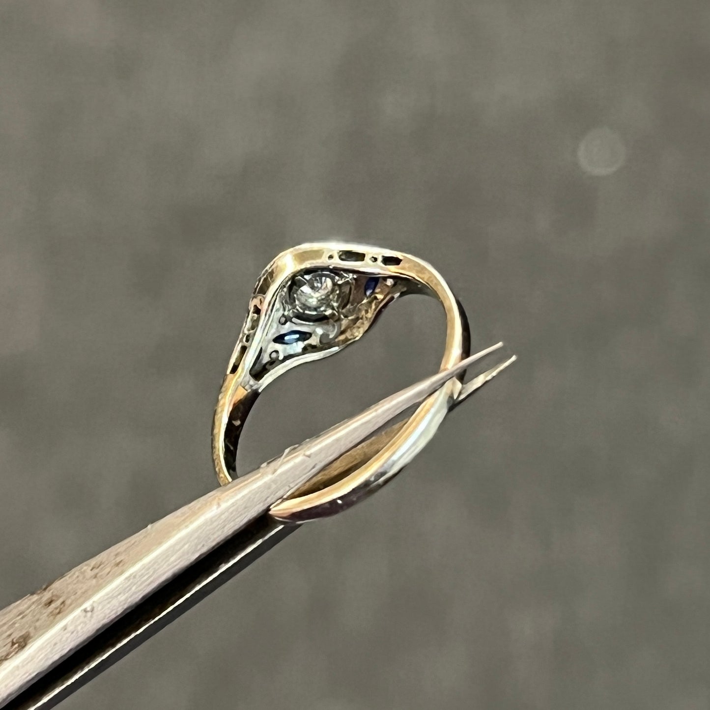 Antique Art Deco Diamond + Sapphire + 18k White Gold Ring - Sz.8