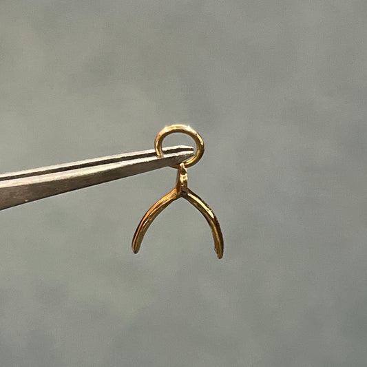 Vintage 9k Yellow Gold Wishbone Charm