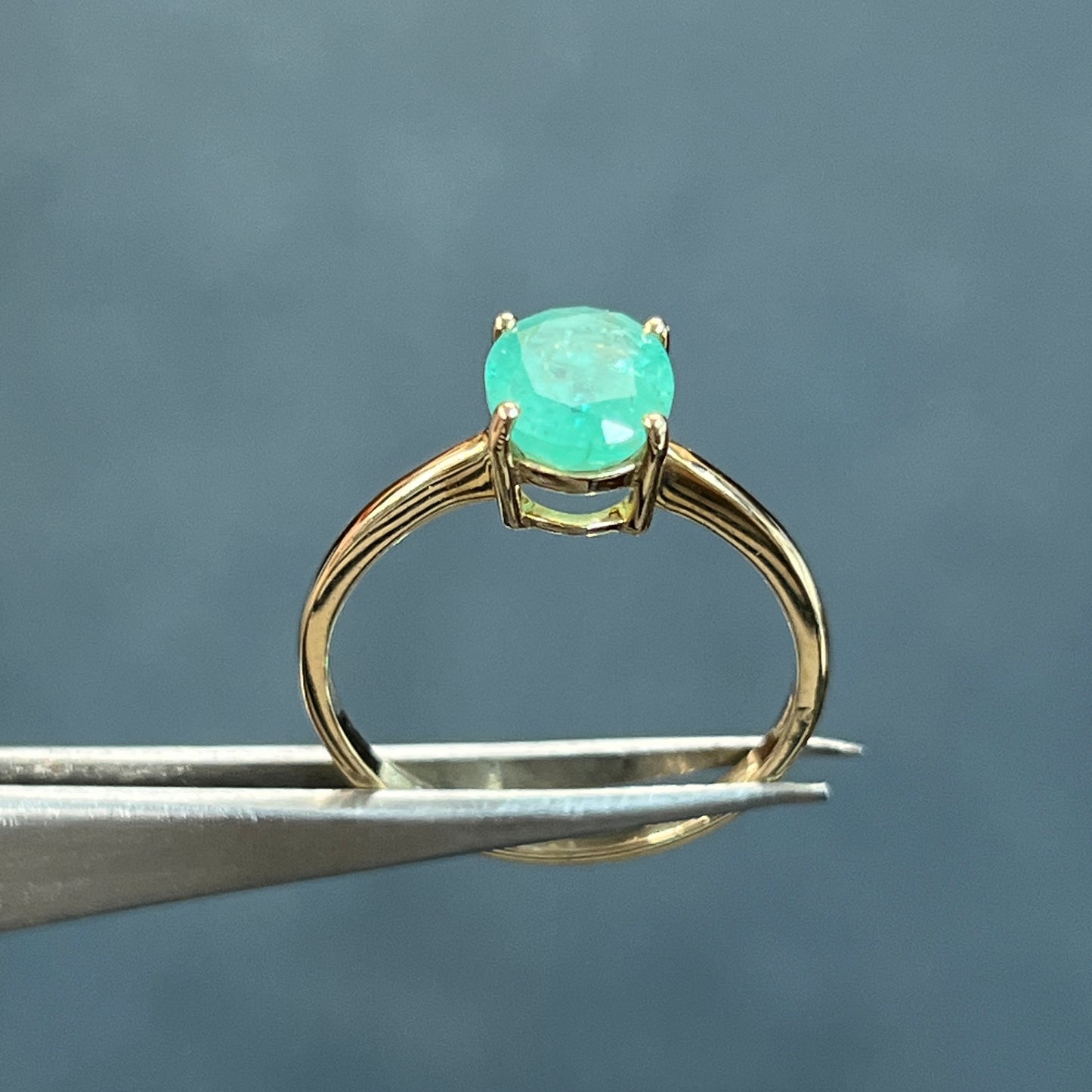 Estate Emerald + 9k Yellow Gold Solitaire Ring - Sz 8.5