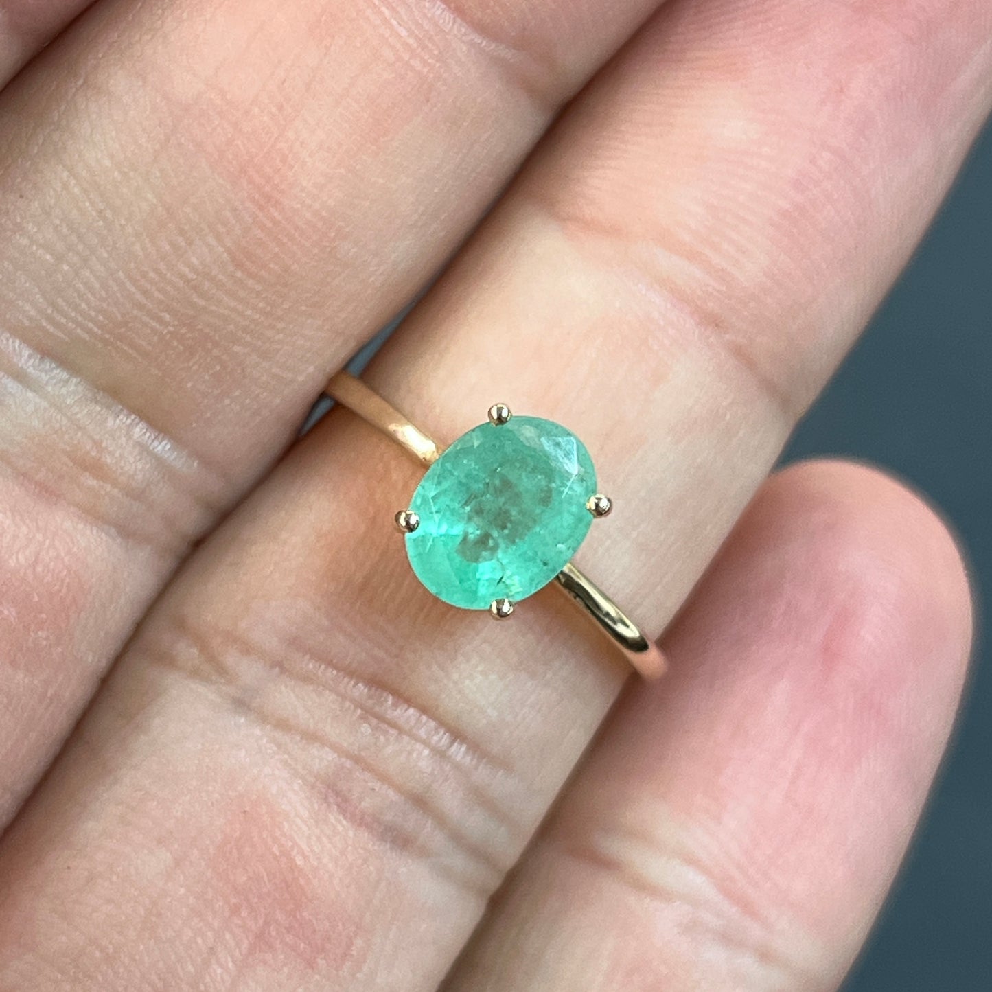 Estate Emerald + 9k Yellow Gold Solitaire Ring - Sz 8.5