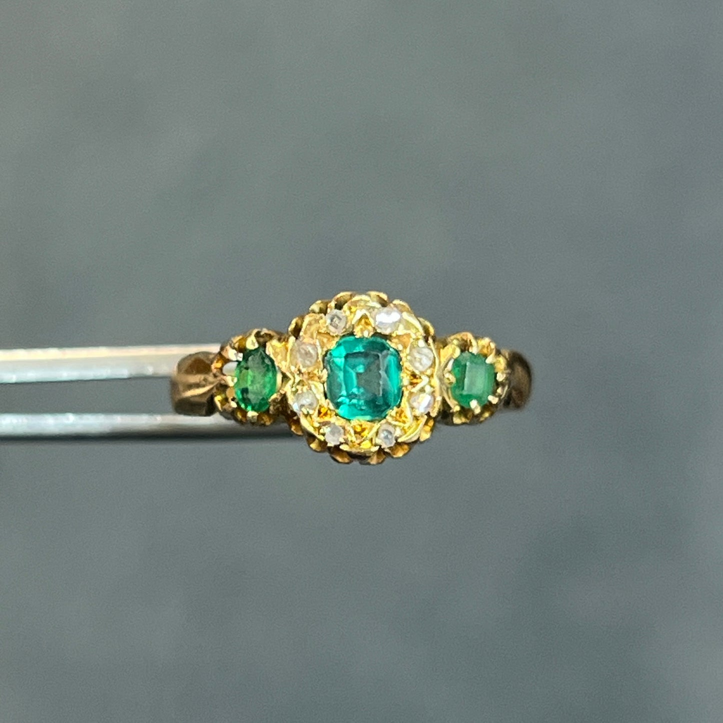 Antique Victorian Emerald + Diamond + 18k Yellow Gold Ring - Sz 7.25