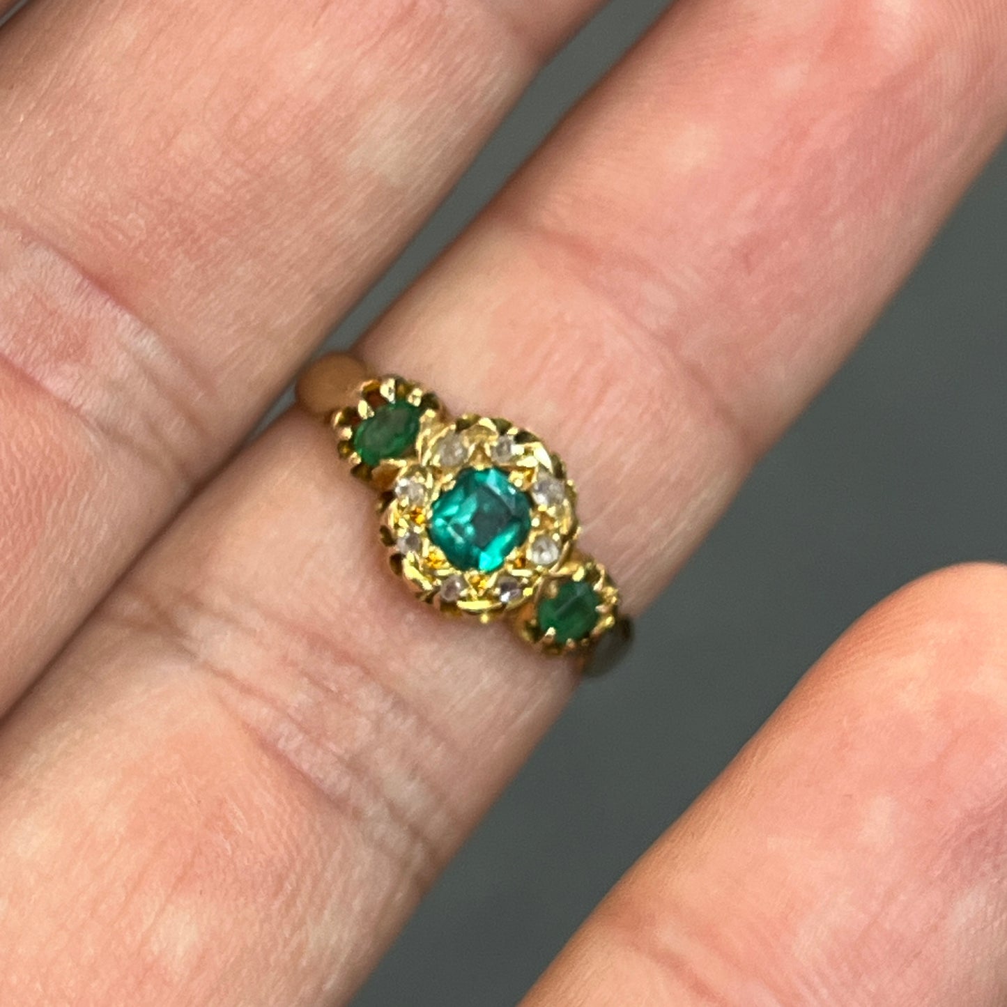 Antique Victorian Emerald + Diamond + 18k Yellow Gold Ring - Sz 7.25