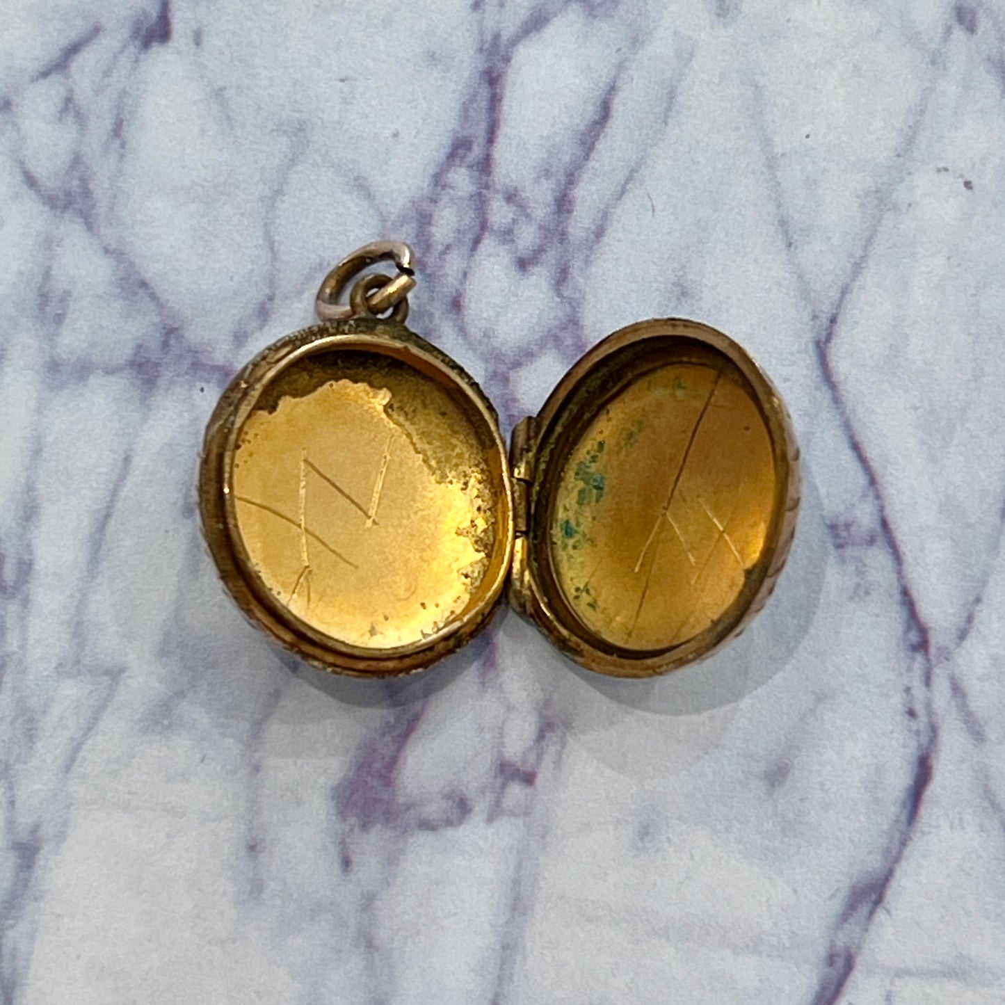 Vintage Engraved Round Locket - 9ct Yellow Gold