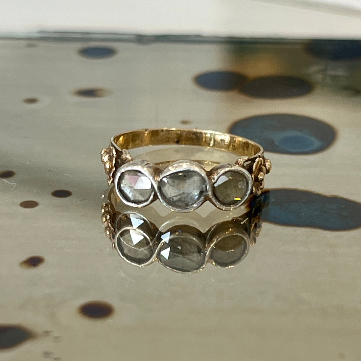 Antique Isabelina 3 Diamond + 18ct Yellow Gold Floral Ring - Sz. 6