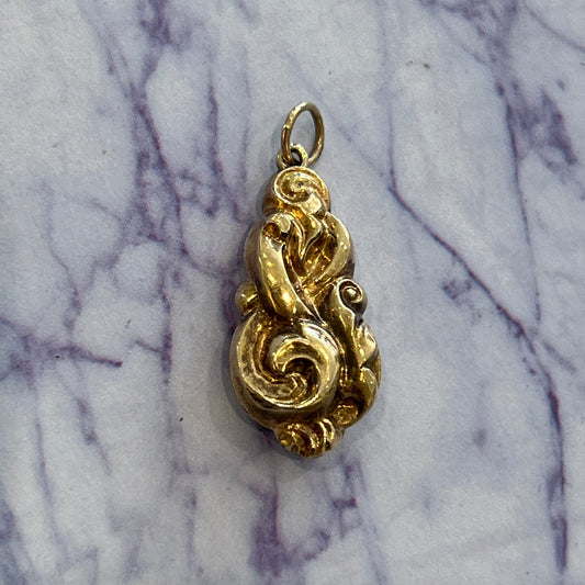 Antique Art Nouveau Yellow Gold Pendant