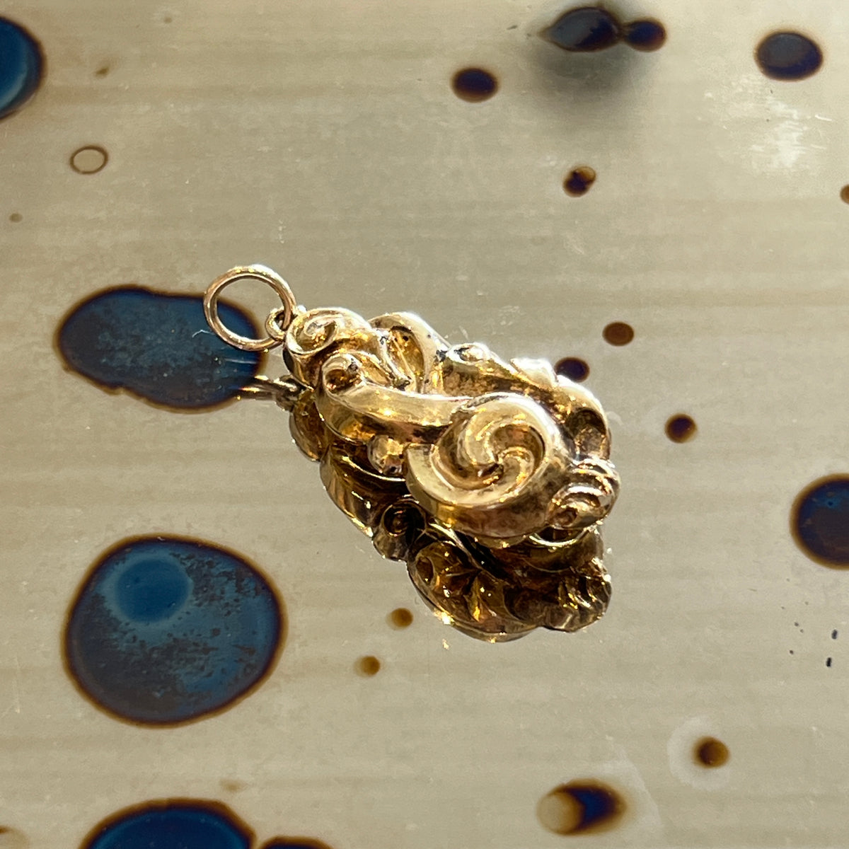 Antique Art Nouveau Yellow Gold Pendant