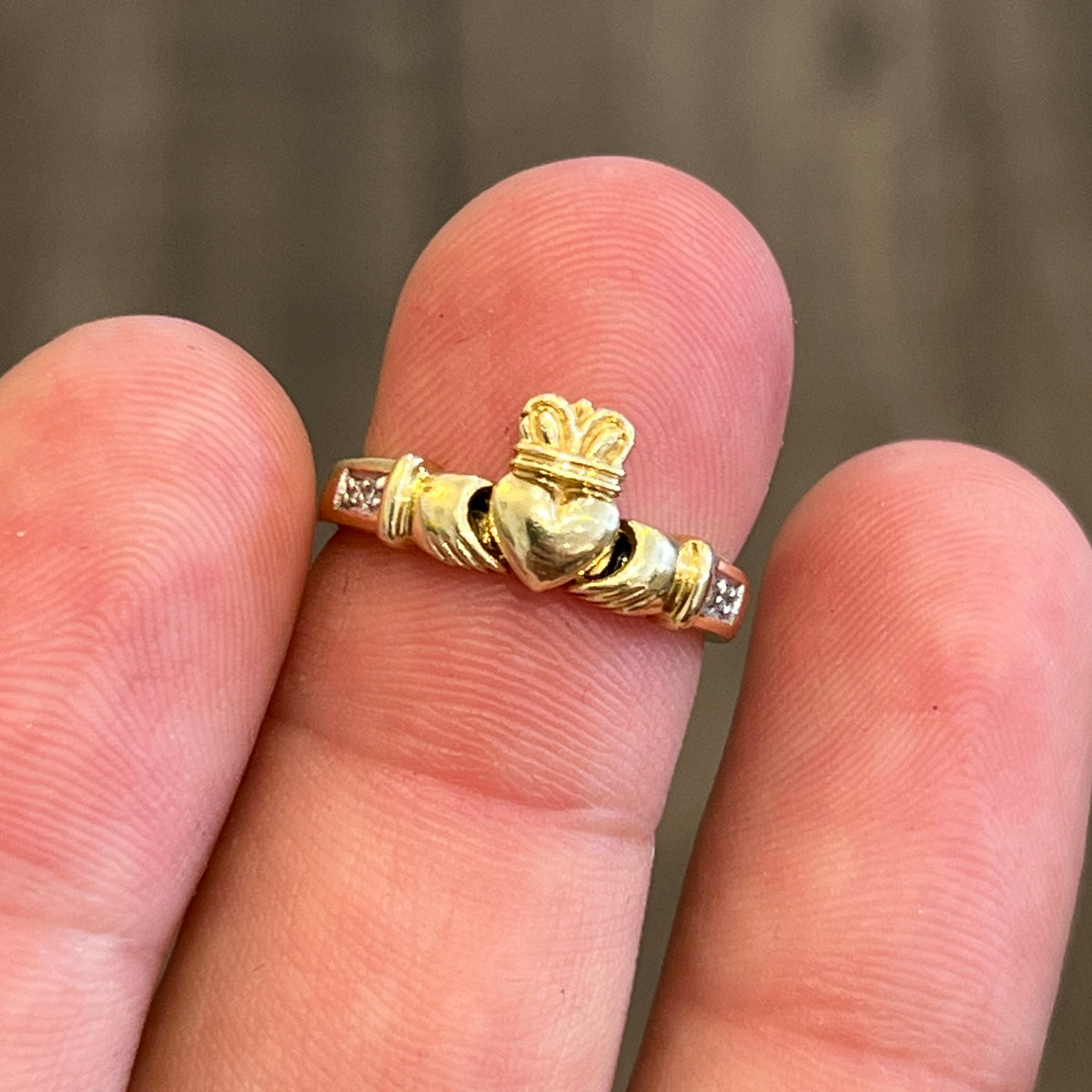 Vintage Hinged Enamel + 14k Yellow Gold Claddagh Ring - Sz. 6