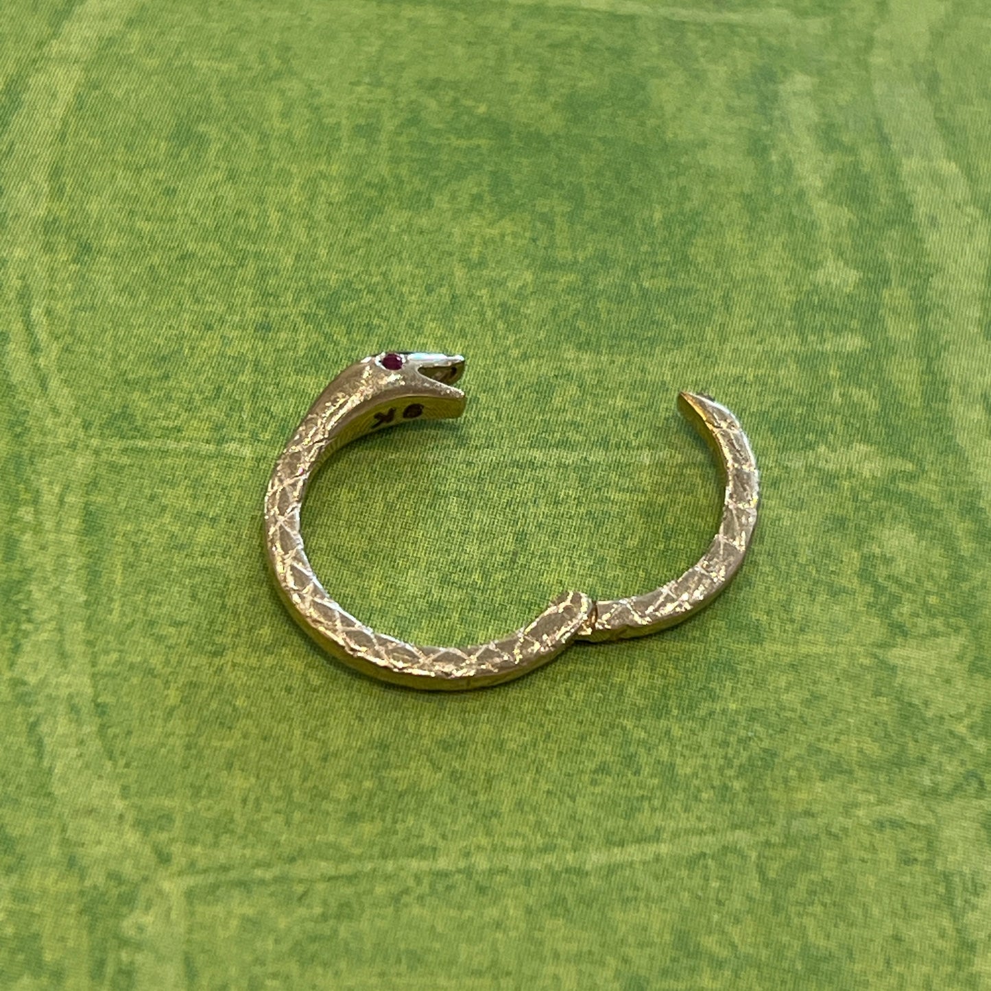 Estate Ruby + 9k Yellow Gold Snake Connecter