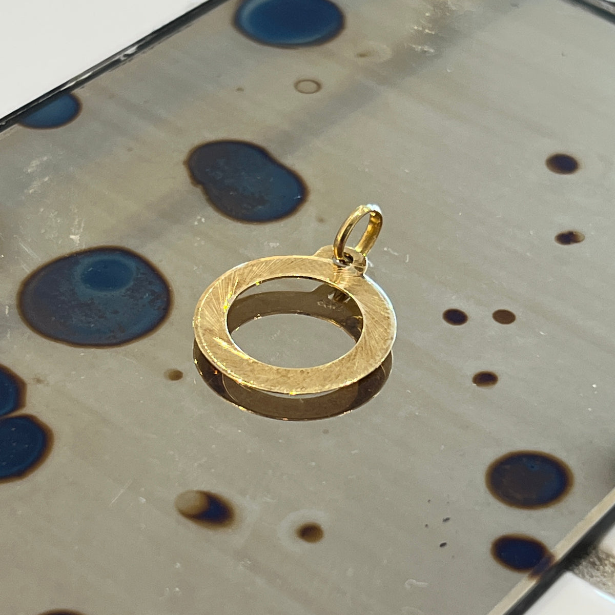 Vintage 18k Yellow Gold Engine Turned Circle Charm