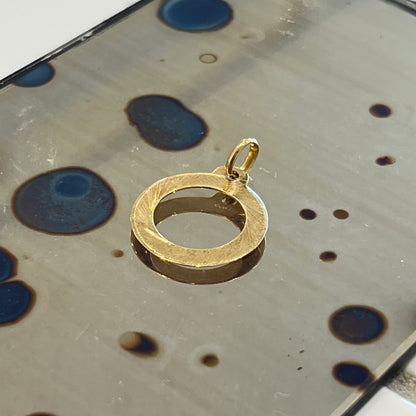 Vintage 18k Yellow Gold Engine Turned Circle Charm