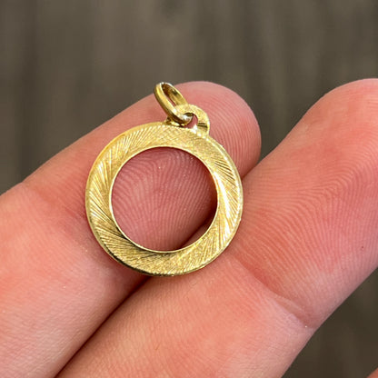 Vintage 18k Yellow Gold Engine Turned Circle Charm