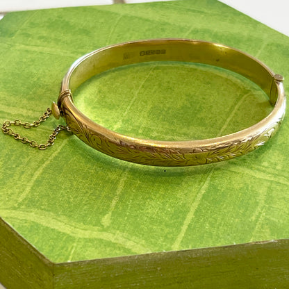 Vintage 9ct Yellow Gold Fully Engraved Bangle - 7.5"