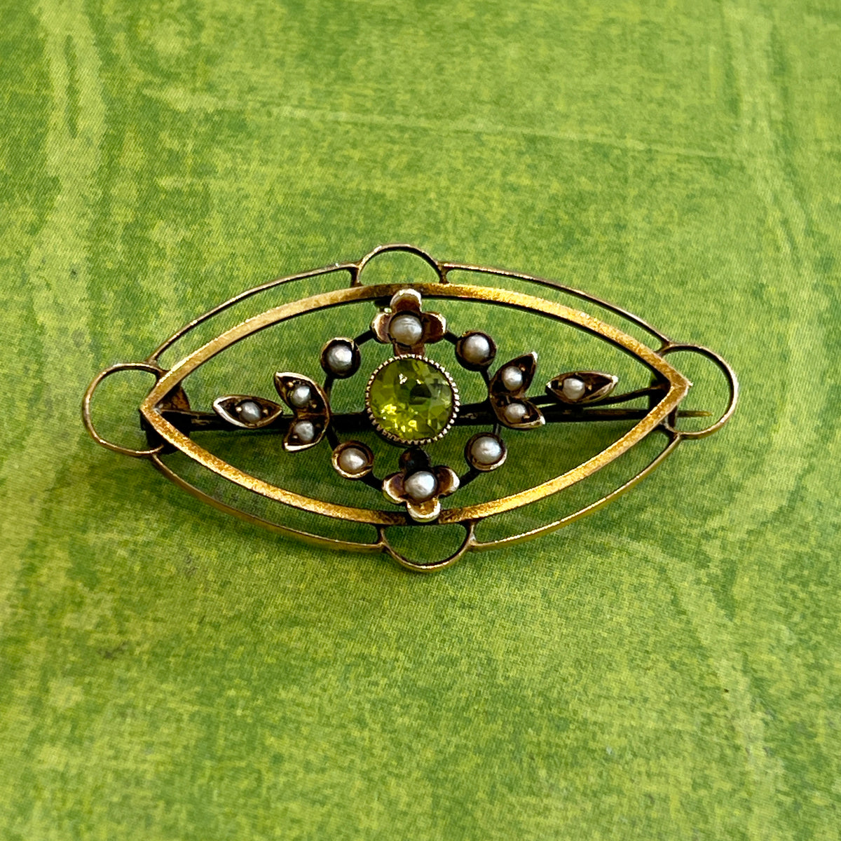 Antique Victorian 9k Gold Peridot + Pearl Brooch/Pendant